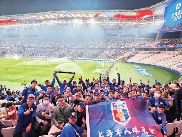 東體介紹上海聾人球迷會：最安靜的助威，最“響亮”的看臺
