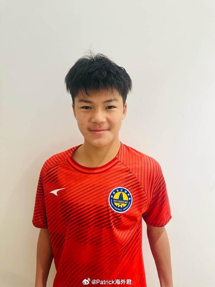 博主：劉凱源本賽季西班牙加泰U16優(yōu)選聯賽首發(fā)18次，已打入9球